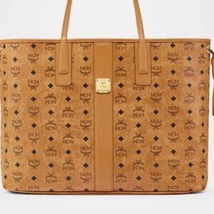 MCM Medium Reversible Liz Shopper in Visetos